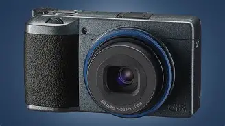 Head-to-Head: Ricoh Gr Iv vs Antigravity A1 (Detailed Comparison)